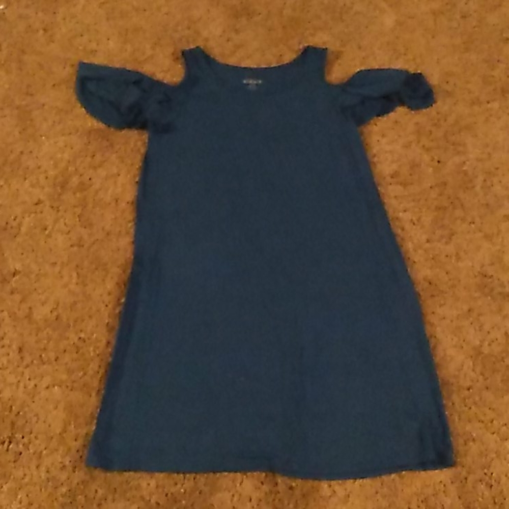 Blue dress, showing shoulder